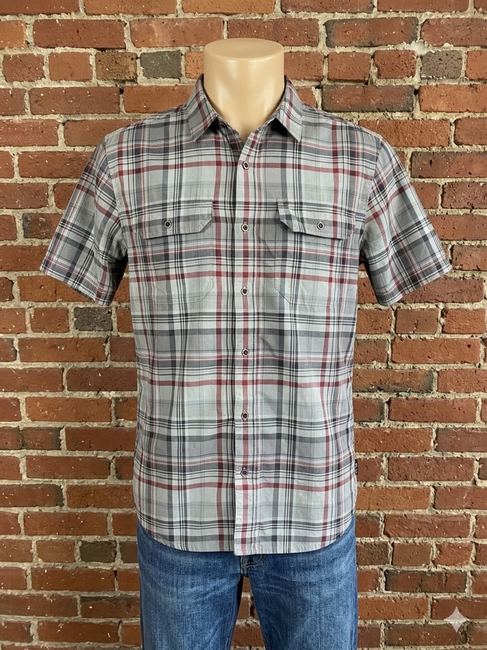 Prana Men's Short-Sleeve Plaid Button-Down - Gray & Red - Excellent Condition